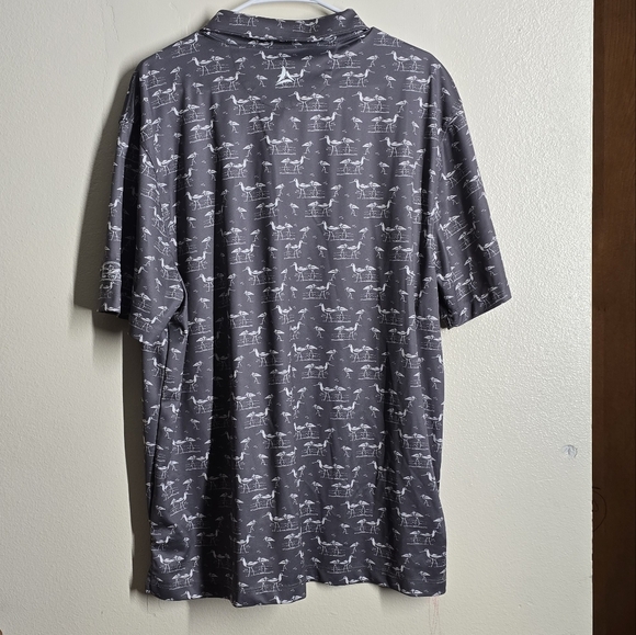 Gray Short Sleeve Tee with Textured Knit - Picture 2 of 3